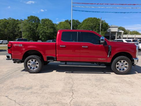 Used 2023 Ford F350 Lariat w/ Lariat Ultimate Package AWD/4WD image 5