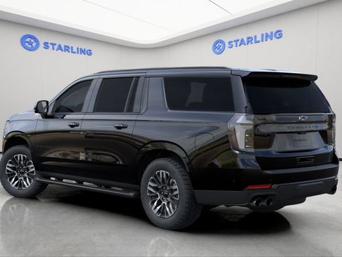 New 2026 Chevrolet Suburban Z71 w/ Comfort Package AWD/4WD image 4