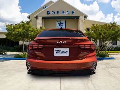 Used 2022 Kia Forte GT-Line FWD image 4