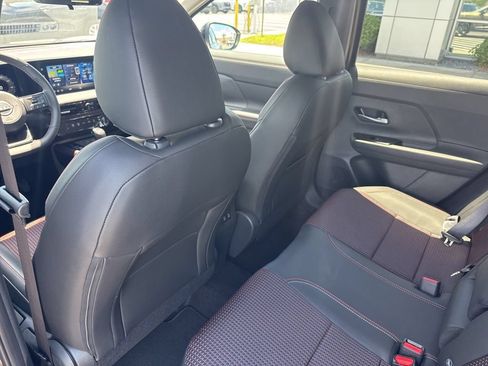 New 2026 Nissan Kicks SR FWD image 13