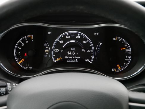 Used 2020 Jeep Grand Cherokee Limited w/ Luxury Group II image 21