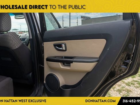 Used 2013 Kia Soul ! FWD image 19