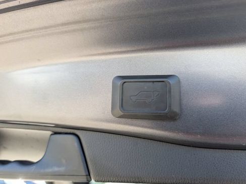 Used 2020 Toyota RAV4 Limited w/ Limited Grade Weather Package AWD/4WD image 30