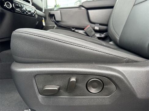 New 2025 GMC Sierra 2500 SLT image 12