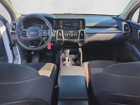 Used 2023 Kia Sorento LX image 24