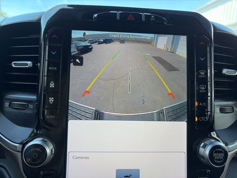 Used 2024 RAM 2500 Laramie image 19