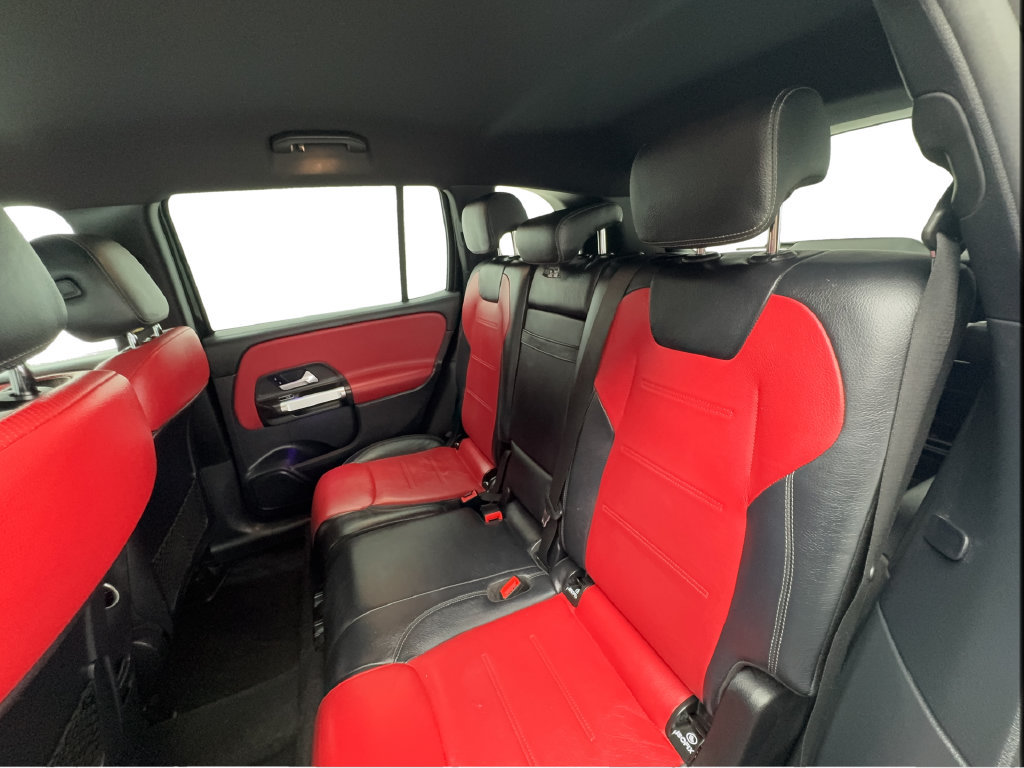 Used 2023 Mercedes-Benz GLB 250 4MATIC image 29