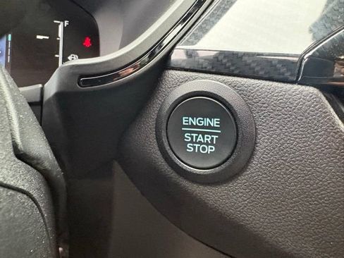 Used 2025 Ford Escape ST-Line Select AWD/4WD image 24