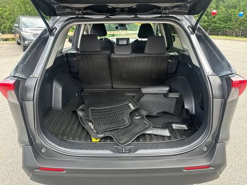 Used 2019 Toyota RAV4 LE w/ All Weather Liner Package AWD/4WD image 13