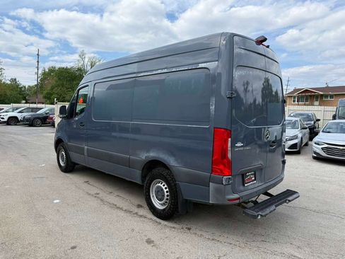 Used 2019 Mercedes-Benz Sprinter 144 image 7