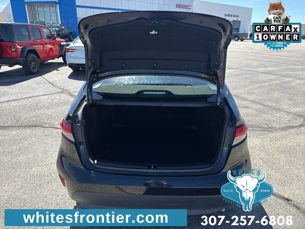 Used 2024 Toyota Corolla LE FWD image 14
