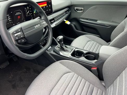 New 2025 Kia K4 EX image 11