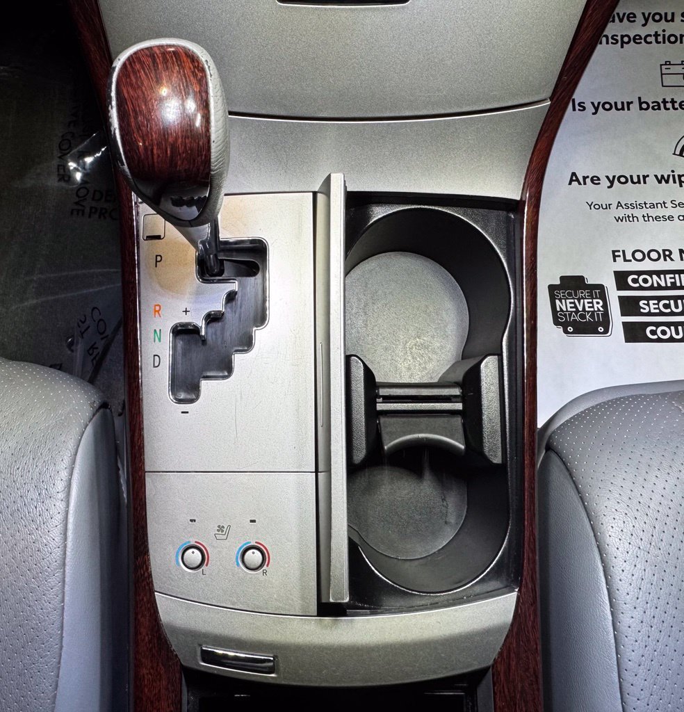 Used 2008 Toyota Avalon Limited FWD image 28