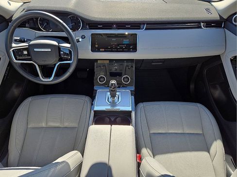 Used 2023 Land Rover Range Rover Evoque SE image 16