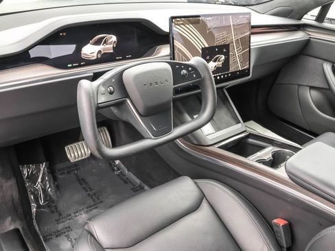 Used 2022 Tesla Model S image 4