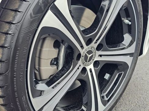 New 2025 Mercedes-Benz C 300 4MATIC Sedan image 6