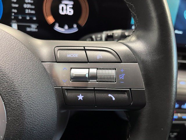 Used 2025 Hyundai Kona SEL FWD image 23