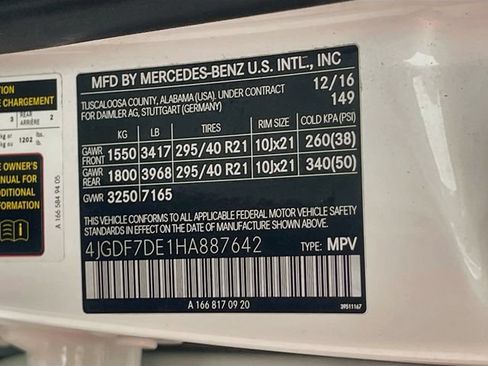 Used 2017 Mercedes-Benz GLS 550 4MATIC image 37