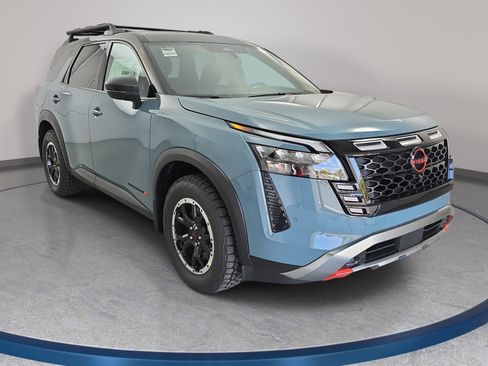 New 2026 Nissan Pathfinder Rock Creek image 3