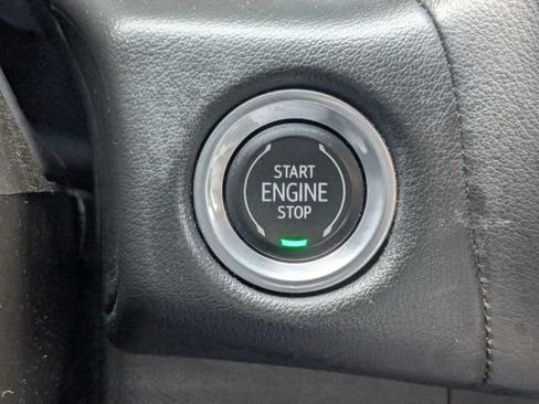 Used 2021 Chevrolet Suburban LT RWD image 33