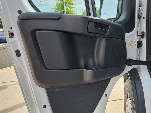 Used 2025 RAM ProMaster 2500 w/ Convenience Group FWD image 25