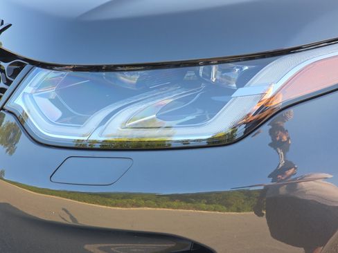 New 2026 Land Rover Discovery Sport Landmark AWD/4WD image 32