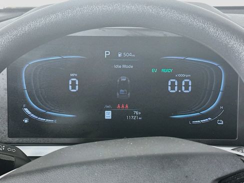 Used 2026 Kia Niro LX FWD image 19