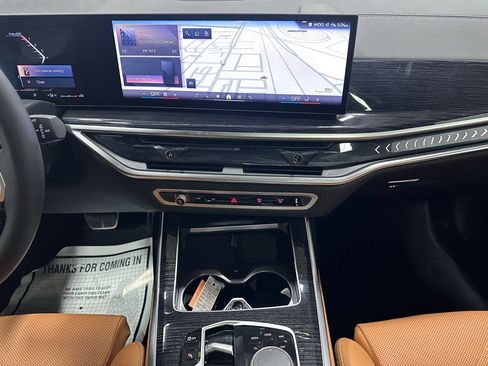 Used 2026 BMW X7 xDrive40i w/ M Sport Package image 25