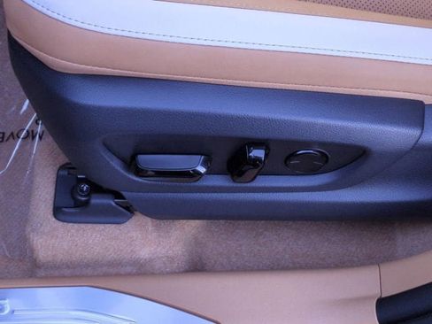 New 2026 Lexus RZ 350e 2WD image 17