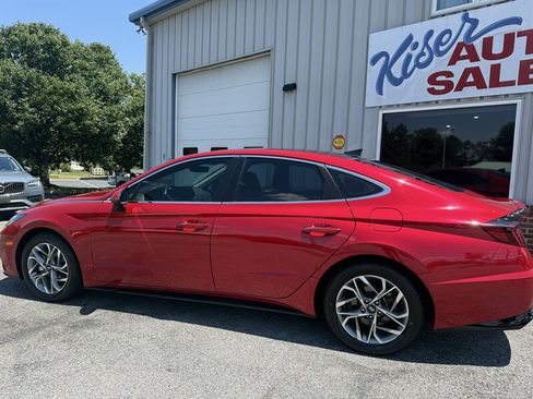 Used 2020 Hyundai Sonata SEL w/ Convenience + Sunroof Package FWD image 11