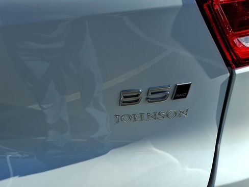 New 2026 Volvo XC40 B5 Plus w/ Protection Package Premier image 6