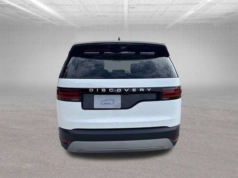 Used 2025 Land Rover Discovery S AWD/4WD image 8