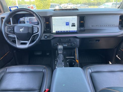 Used 2023 Ford Bronco Badlands AWD/4WD image 17