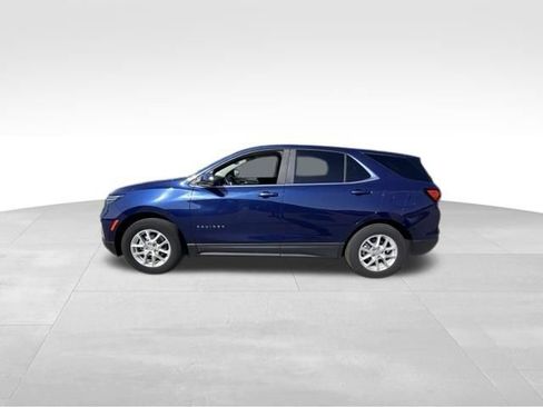 Used 2022 Chevrolet Equinox LT AWD/4WD image 3
