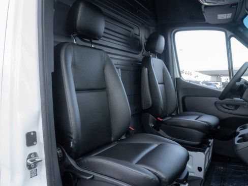New 2025 Mercedes-Benz Sprinter 2500 image 15