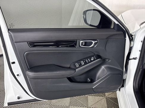 Used 2025 Honda Civic Sport Touring image 10