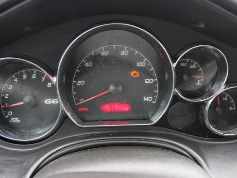 Used 2009 Pontiac G6 Sedan w/ Preferred Package FWD image 11