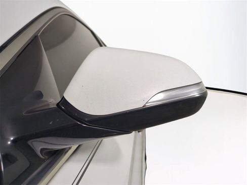 Used 2018 Hyundai Sonata Limited image 12