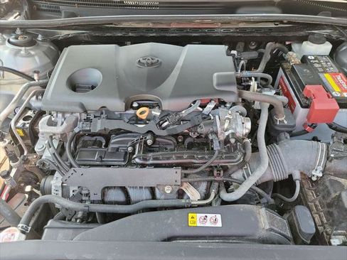 Certified 2021 Toyota Camry XLE FWD image 35