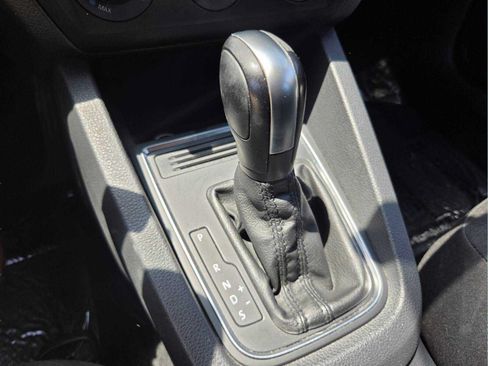 Used 2015 Volkswagen Jetta S FWD image 23