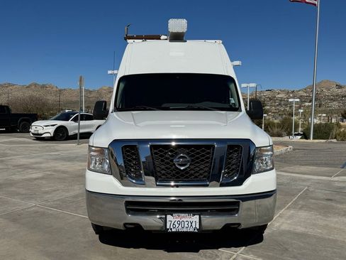 Used 2015 Nissan NV 2500 SL w/ Technology Package image 2
