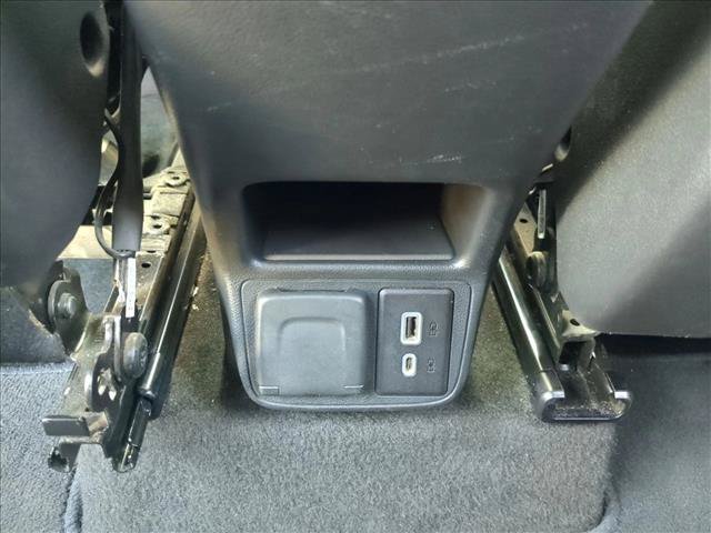 Used 2023 Chevrolet TrailBlazer RS w/ Convenience Package FWD image 17
