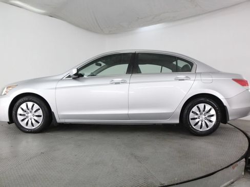 Used 2012 Honda Accord LX image 5