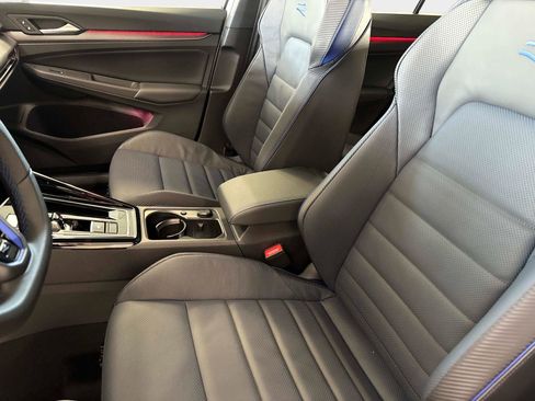 New 2026 Volkswagen Golf image 21