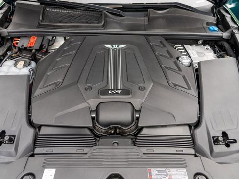 Used 2021 Bentley Bentayga AWD/4WD image 85