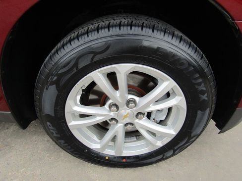 Used 2017 Chevrolet Equinox LT w/ Convenience Package image 7