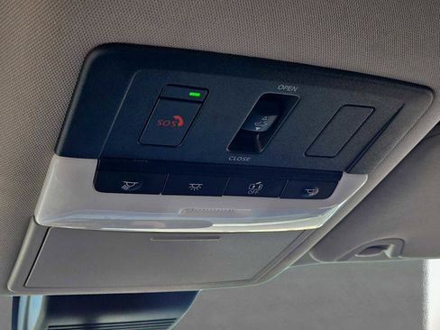 Used 2023 Nissan Altima 2.5 SR w/ SR Premium Package image 28