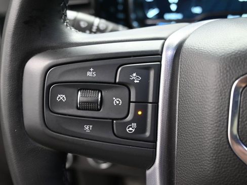 Used 2024 GMC Sierra 1500 SLT image 32