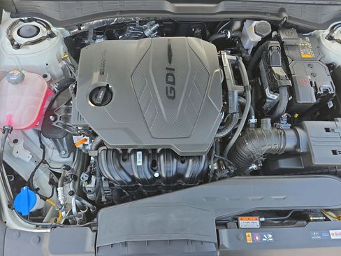 Used 2025 Hyundai Sonata SEL FWD image 31
