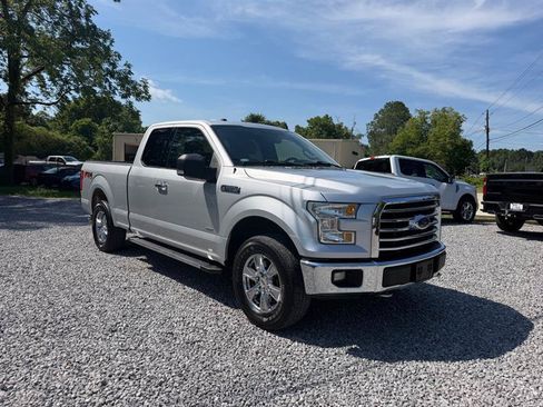 Used 2016 Ford F150 XLT w/ Equipment Group 301A Mid AWD/4WD image 11